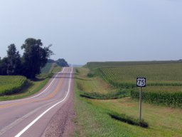 Roadtrip Route 75 Iowa  USA Cornfields